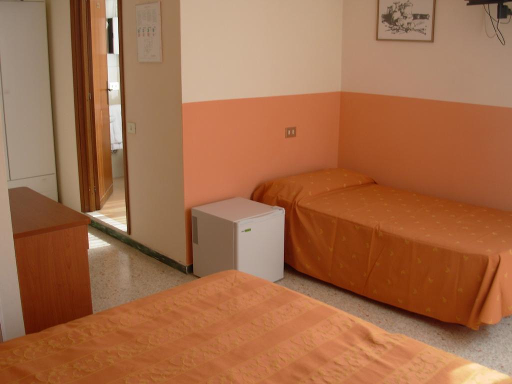 Hotel Saturno Chianciano Terme Quarto foto